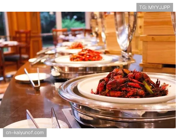 仲满上场稳得不像人，朋友圈那张酒店账单把我刷到怀疑人生